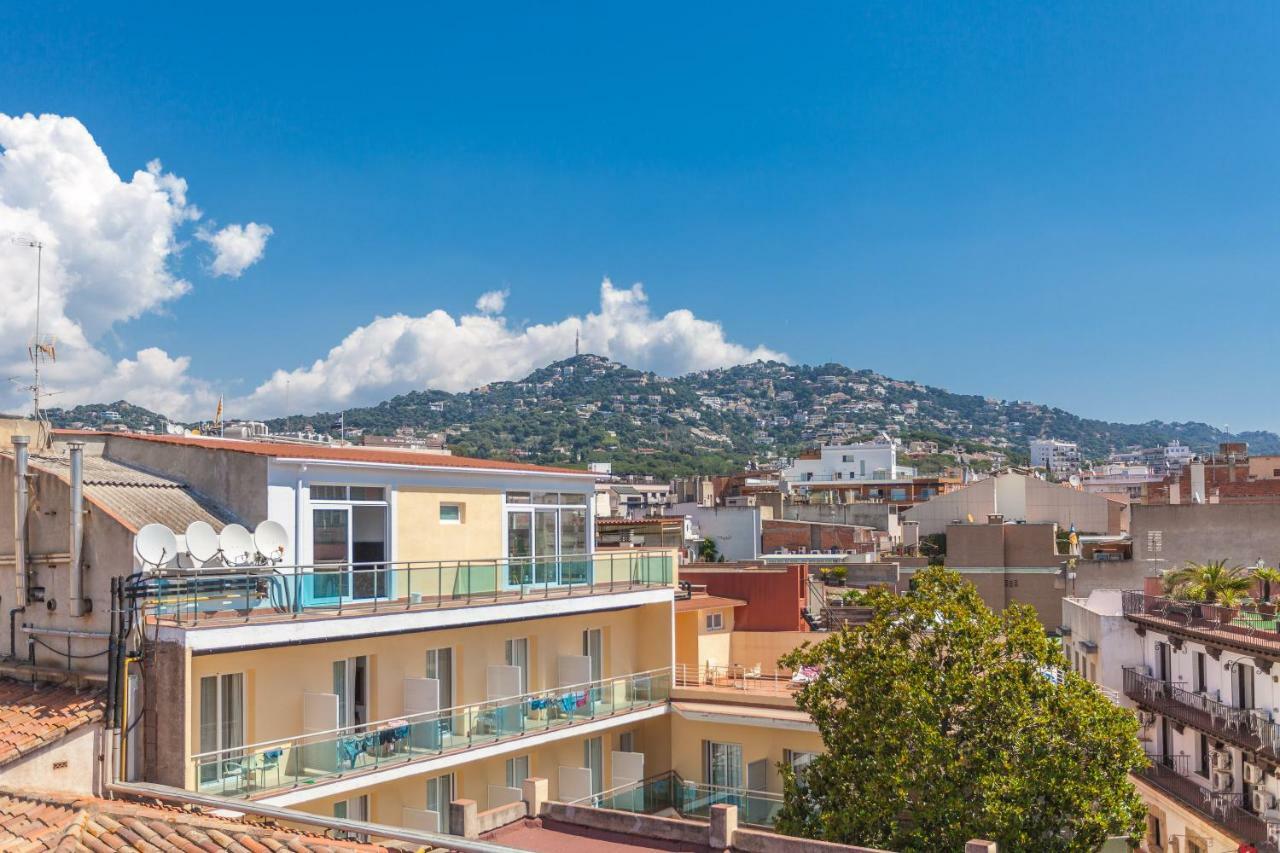 Loft Apart&Hostal Lloret de Mar Esterno foto